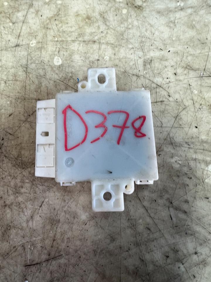 Mercedes W218 Parktronic PDC Einparkhilfe Steuergerät A2189000104 – Bild 4