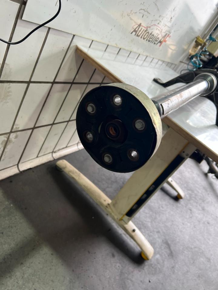 Audi Q3 8U Tiguan 5N Gelenkwelle Kardanwelle 5N0521101E – Bild 8