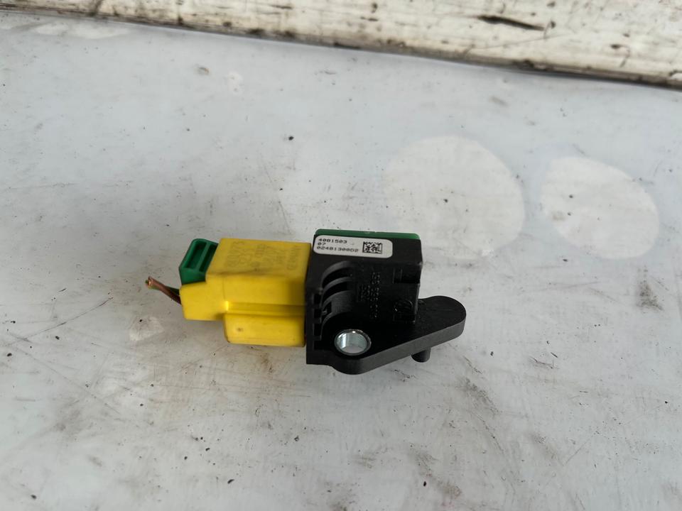 VW Passat B6 Crashsensor 5N0959351 – Bild 2