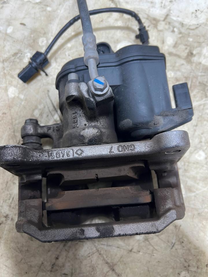 Audi A4 B9 8W Bremssattel Bremse Bremssättel Hinten 8W0615406AL – Bild 8