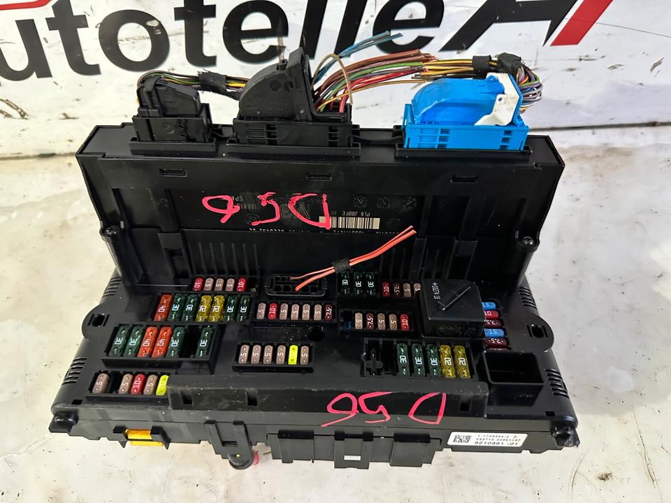 BMW 5er F10 F11 Stromverteilung Sicherungskasten 9210861 – Bild 2