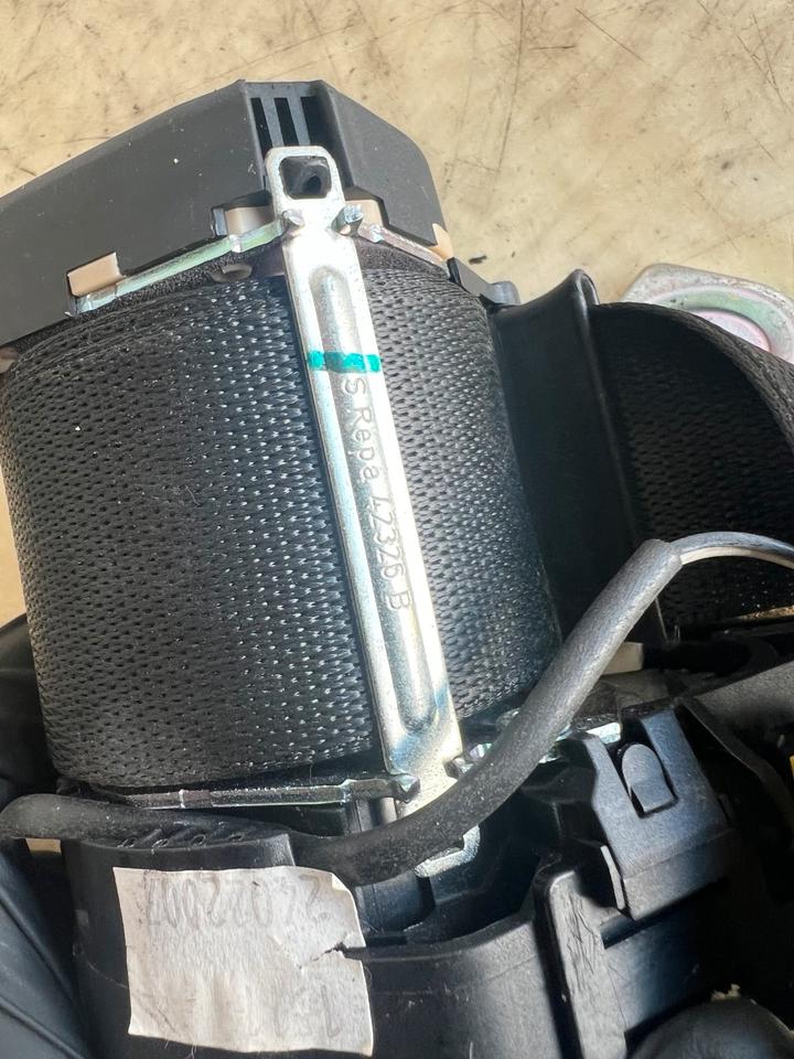 Mercedes S-Klasse W221 Sicherheitsgurt Gurt Hinten Rechts Links – Bild 8