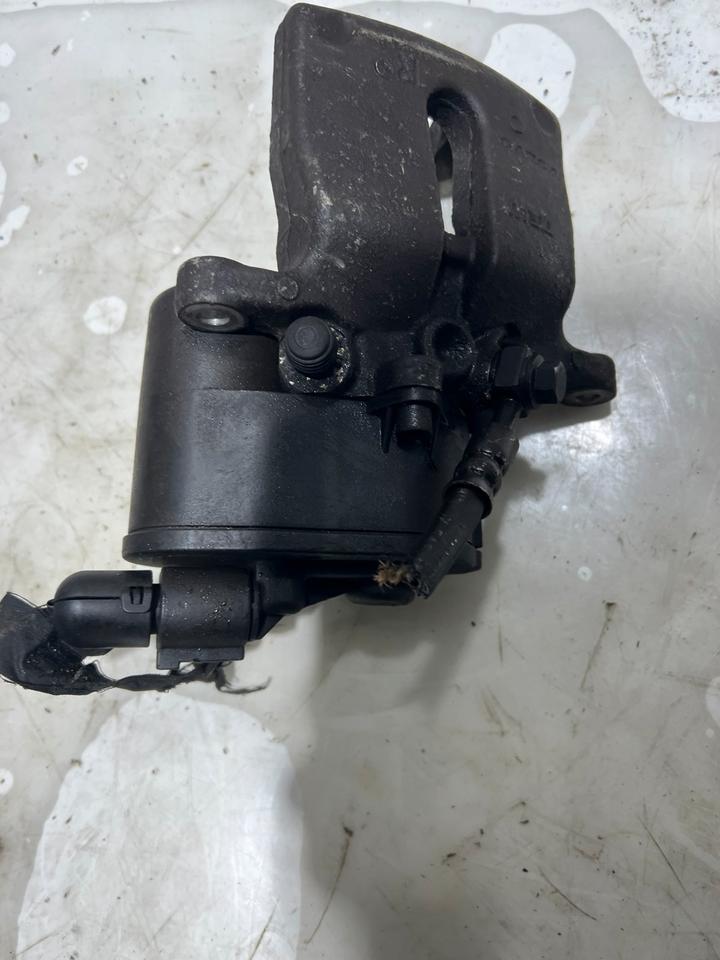 Volvo V60 T3 T4 Bremssattel Sattel Rechts – Bild 5