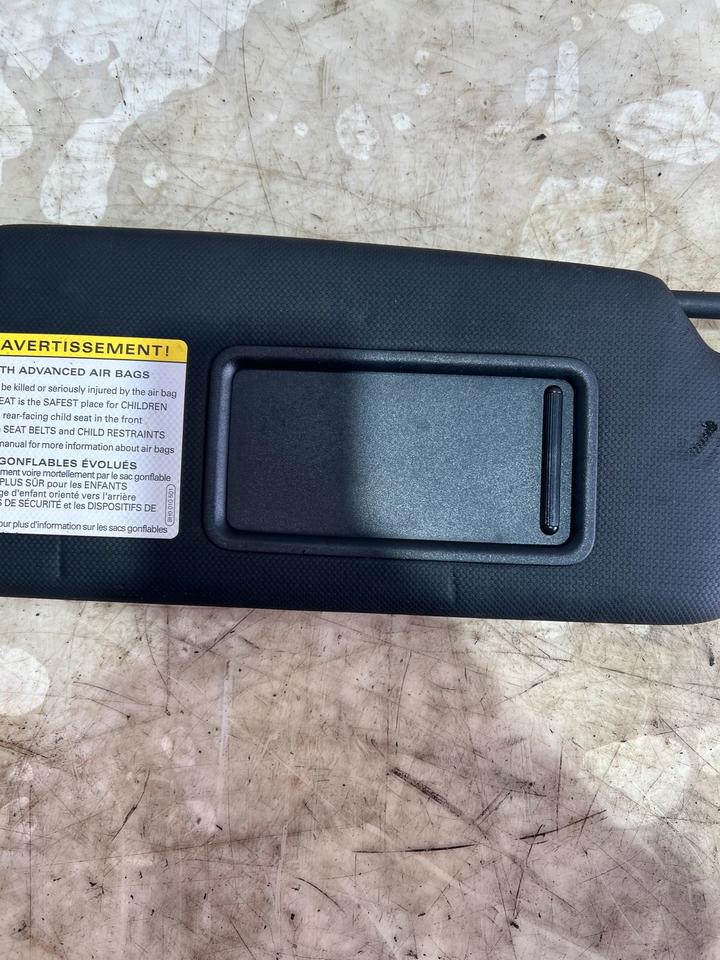 Audi Q5 8R Sonnenblende Schutzblende Links – Bild 9