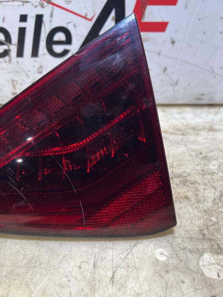Audi A5 8T Facelift Rückleuchte Heckleuchte Innenleuchte Hinten – Bild 4