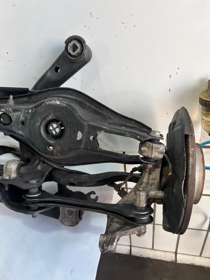 VW Passat B8 3G Hinterachse Achse Träger Hinten 5Q0511305 – Bild 4