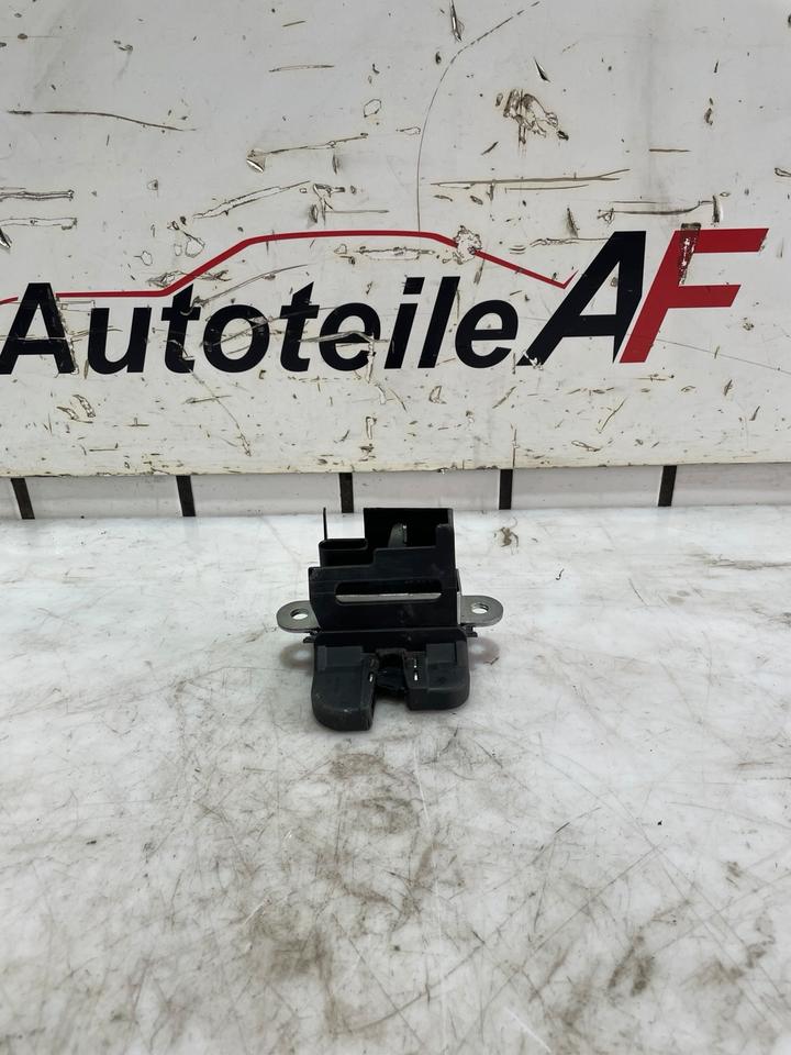 VW Golf 5 V Plus Heckklappenschloss Schloss Hinten 5M0827505B