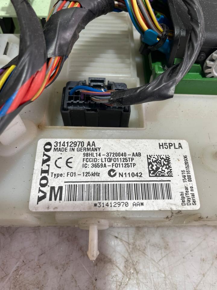 Volvo V60 S60 Sicherungskasten Steuergerät 31412970 – Bild 3