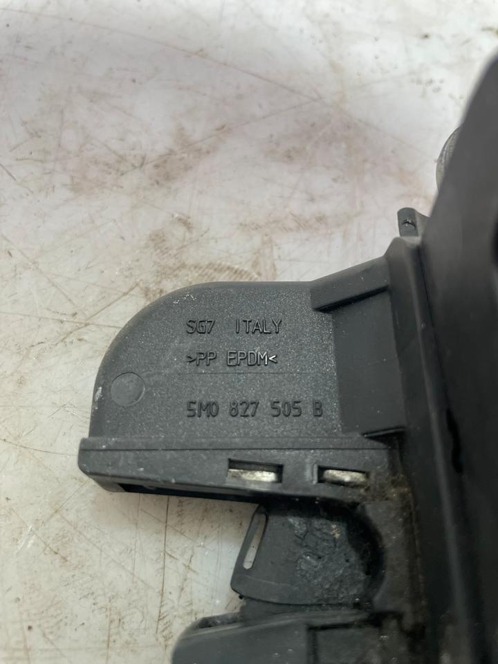 VW Golf 5 V Plus Heckklappenschloss Schloss Hinten 5M0827505B – Bild 3