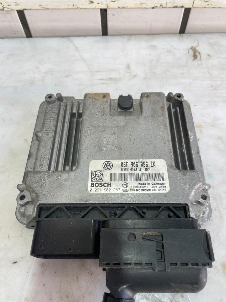 VW Audi Motorsteuergerät Steuergerät ECU 06F906056EK – Bild 2