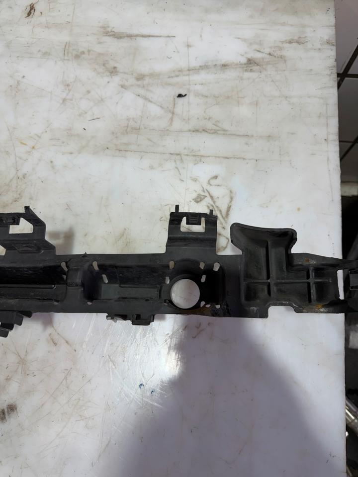 VW Golf 6 VI Aufpralldämpfer Träger Halter Vorne 5K0807693C – Bild 8