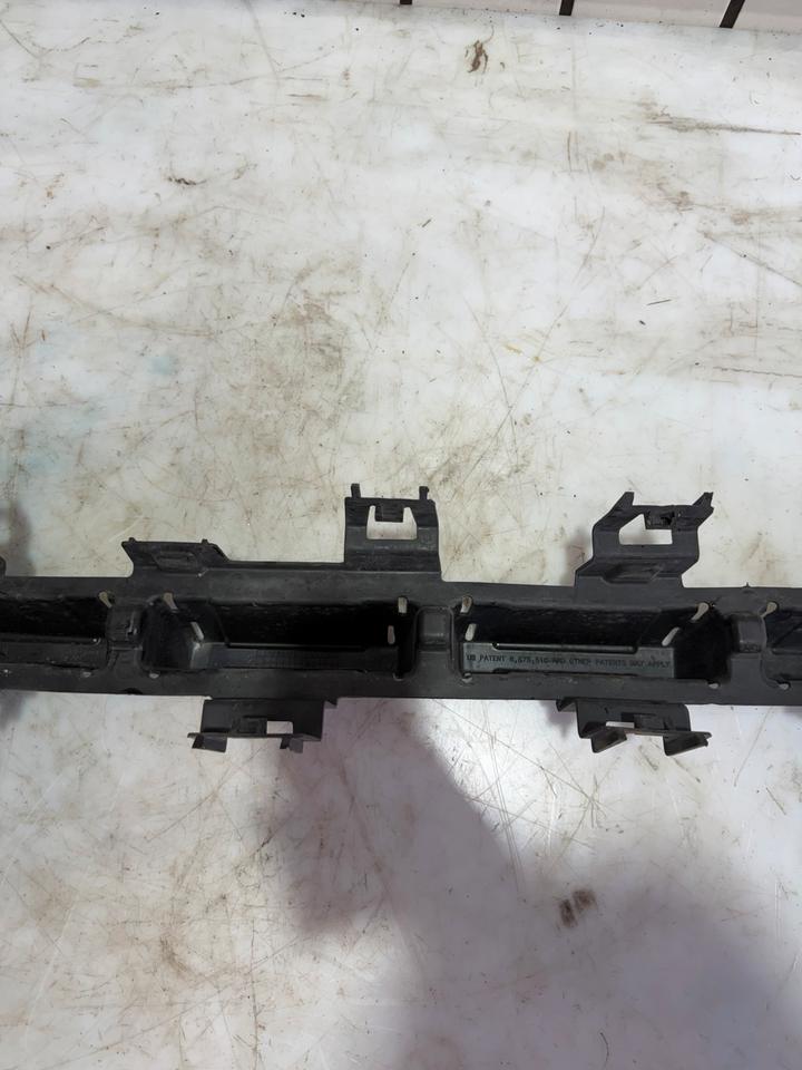 VW Golf 6 VI Aufpralldämpfer Träger Halter Vorne 5K0807693C – Bild 9