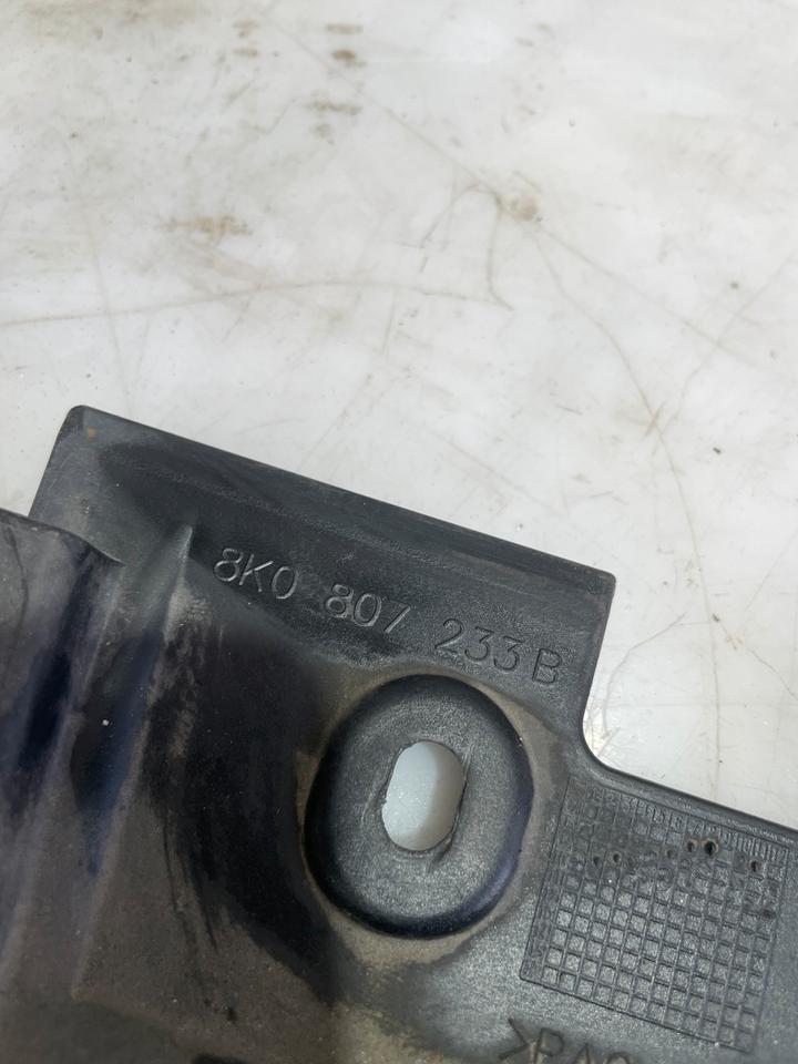 Audi A4 B8 8K Unterboden Abdeckung Stoßstange Vorne 8K0807233B – Bild 7