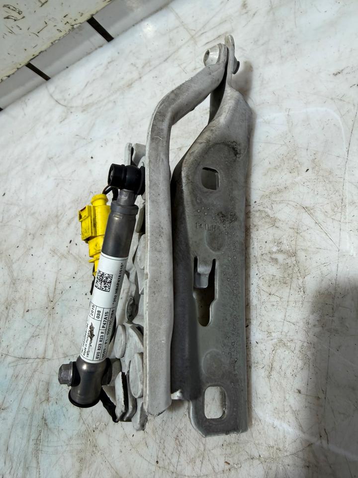 Audi A3 8V Motorhaube Scharniere Vorne 8V0823301F 8V0823302F – Bild 10