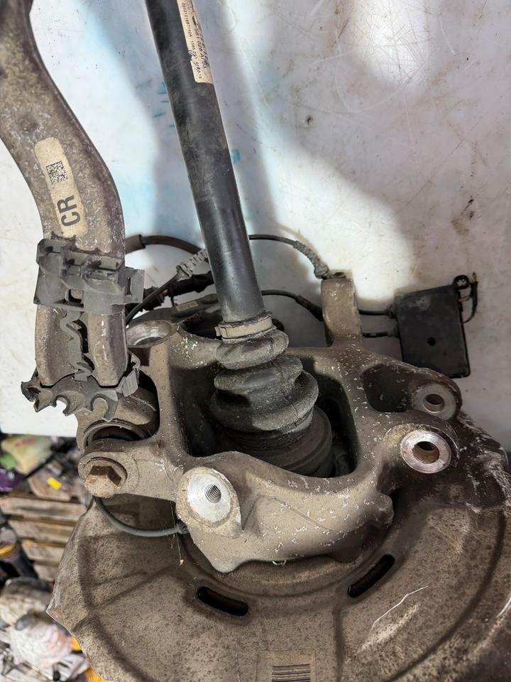 BMW 5er F10 F11 Achsschenkel Antriebswelle Radnabe Achse Hinten – Bild 7