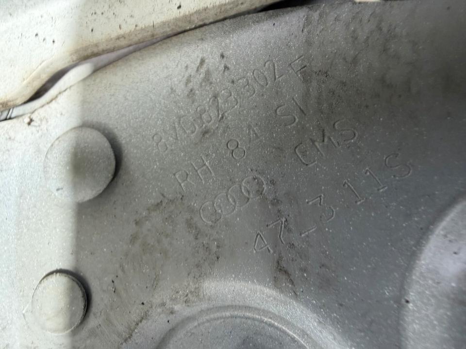 Audi A3 8V Motorhaube Scharniere Vorne 8V0823301F 8V0823302F – Bild 6