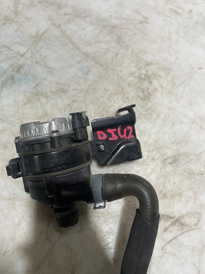 Audi A3 8V Zusatzwasserpumpe Wasserpumpe 5Q0121093EE – Bild 5