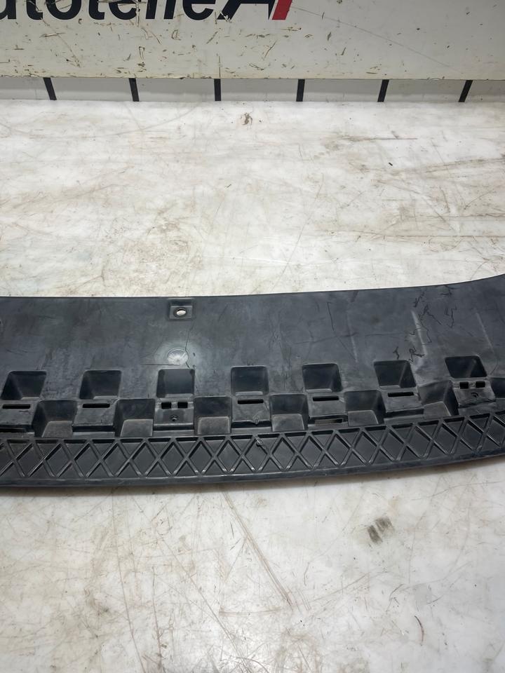 Audi A3 8P Unterboden Abdeckung Stoßstange Vorne 8P0807233 – Bild 7