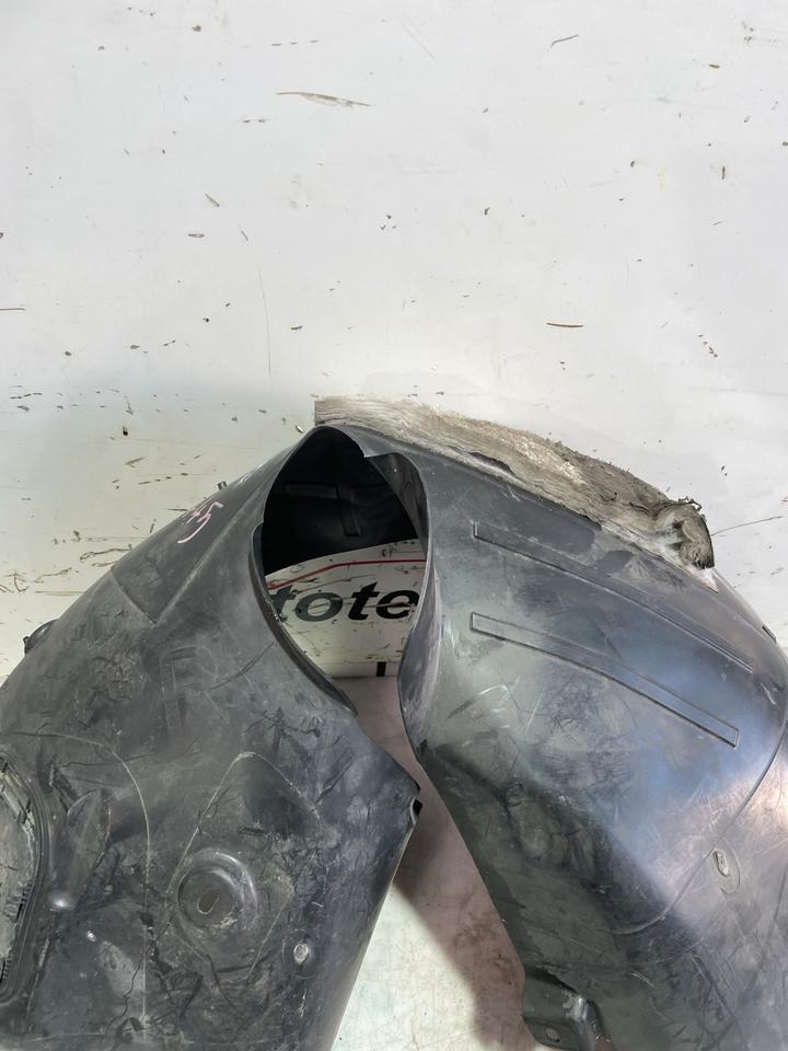 VW Passat B8 3G Radhaus Radhausschale Vorne Rechts 3G0805970E – Bild 4