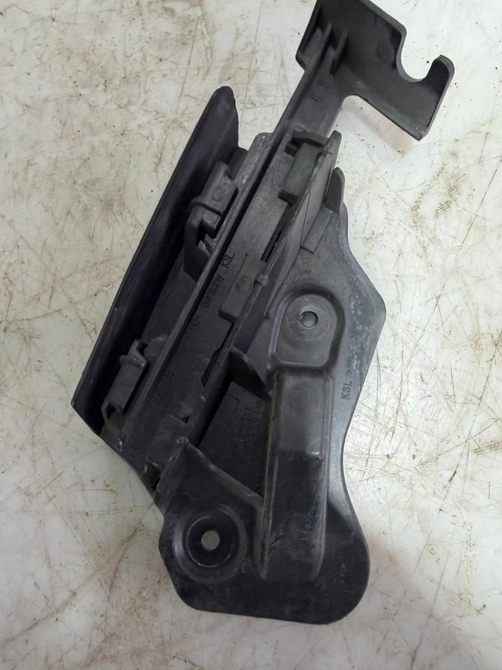 VW Golf 5 V Plus Stoßstange Halter Vorne 5M0807935 5M0807936 – Bild 8