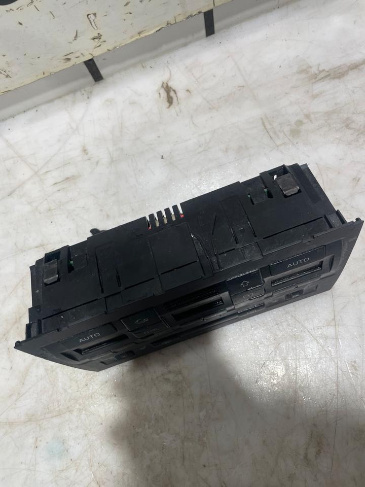 Audi A4 B7 8E Sitzheizung Klimabedienteil Bedienteil 8E0820043AM – Bild 6