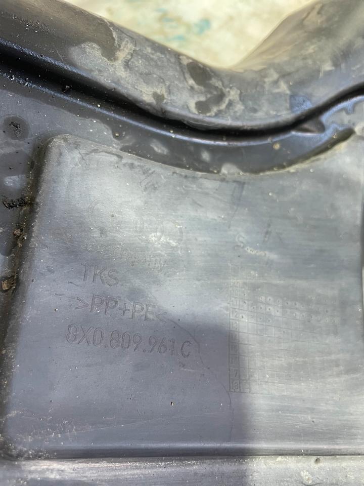 Audi A1 8X Radhaus Radhausschale Vorne 8X0809961C 8X0809962C – Bild 10