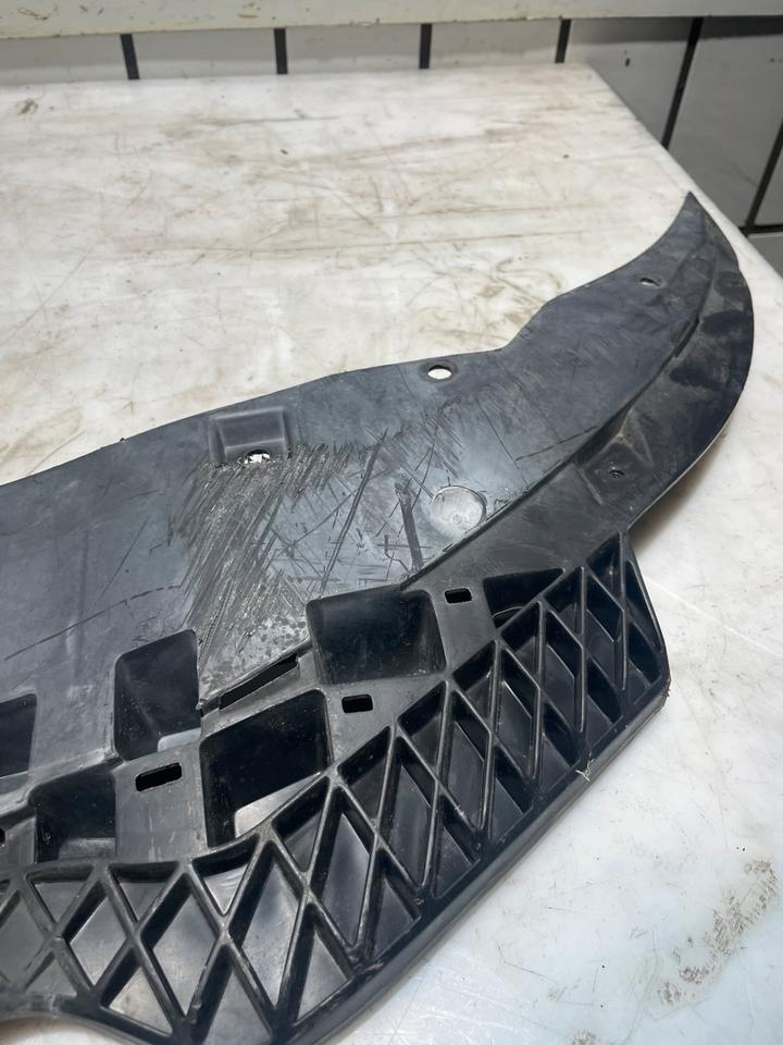 Audi A3 8P Unterboden Abdeckung Stoßstange Vorne 8P0807233 – Bild 8