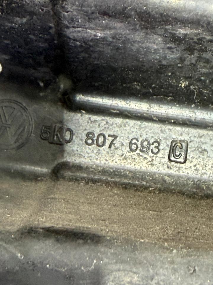 VW Golf 6 VI Aufpralldämpfer Träger Halter Vorne 5K0807693C – Bild 7