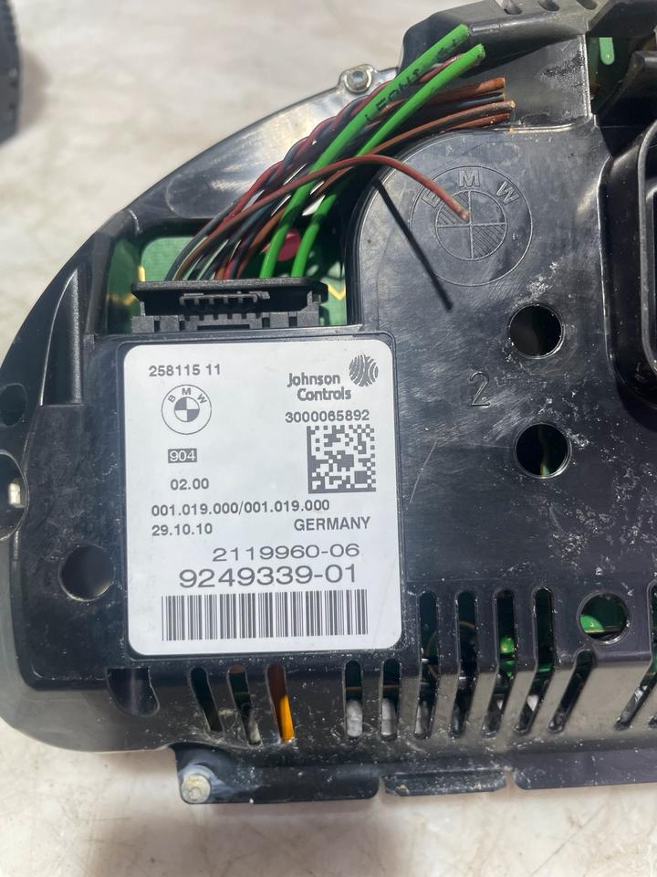 BMW 5er F10 F11 523i Tacho Tachometer Kombiinstrument 9249339 – Bild 8