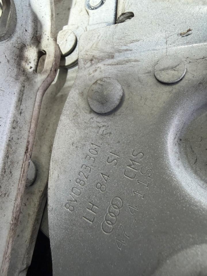 Audi A3 8V Motorhaube Scharniere Vorne 8V0823301F 8V0823302F – Bild 12