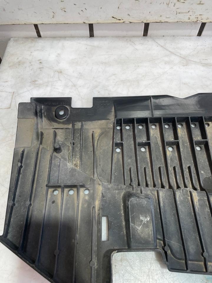 Audi A4 B8 8K Unterboden Abdeckung Stoßstange Vorne 8K0807233B – Bild 3