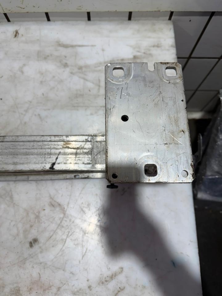 Audi A4 B8 8K Stoßstangenträger Aufprallträger Vorne 8K0807113 – Bild 8