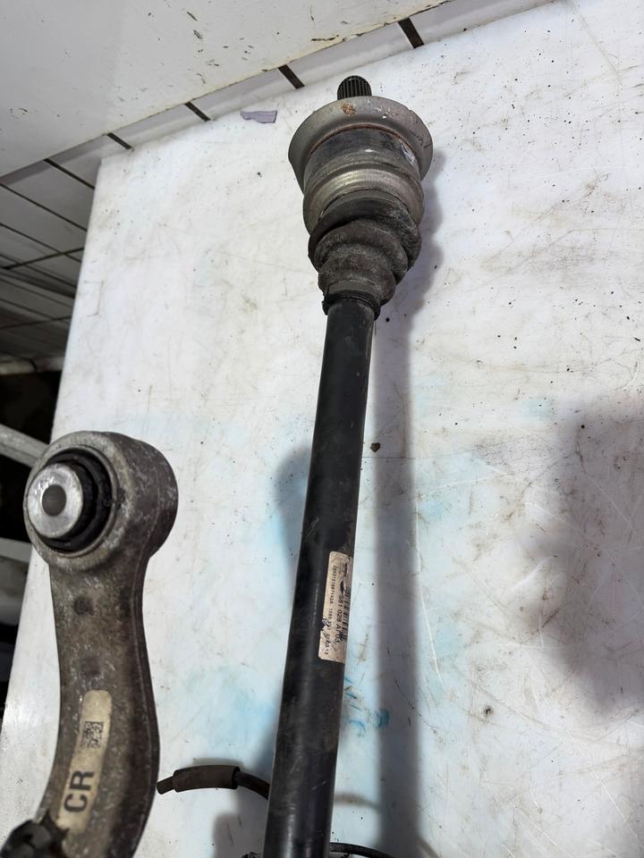 BMW 5er F10 F11 Achsschenkel Antriebswelle Radnabe Achse Hinten – Bild 6
