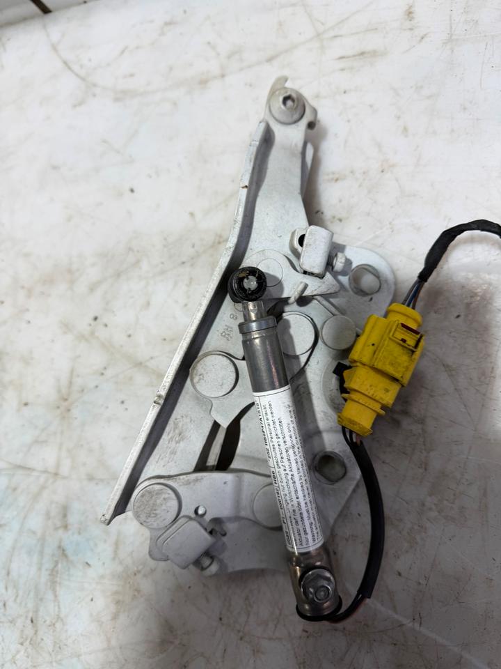 Audi A3 8V Motorhaube Scharniere Vorne 8V0823301F 8V0823302F – Bild 4