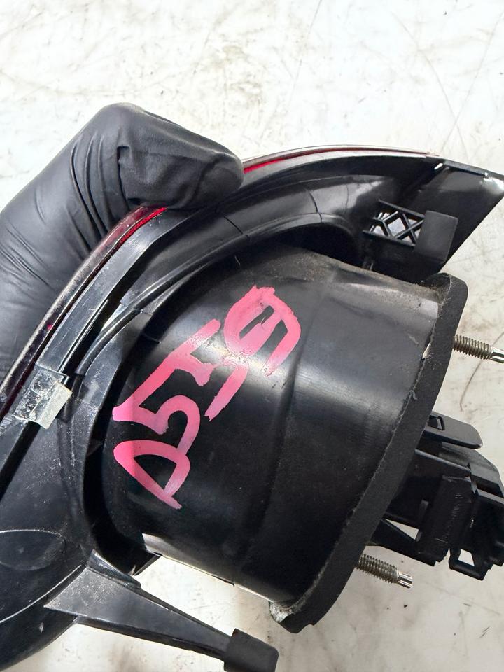 VW Golf 5 V Plus Rückleuchte Heckleuchte Leuchte Hinten – Bild 7