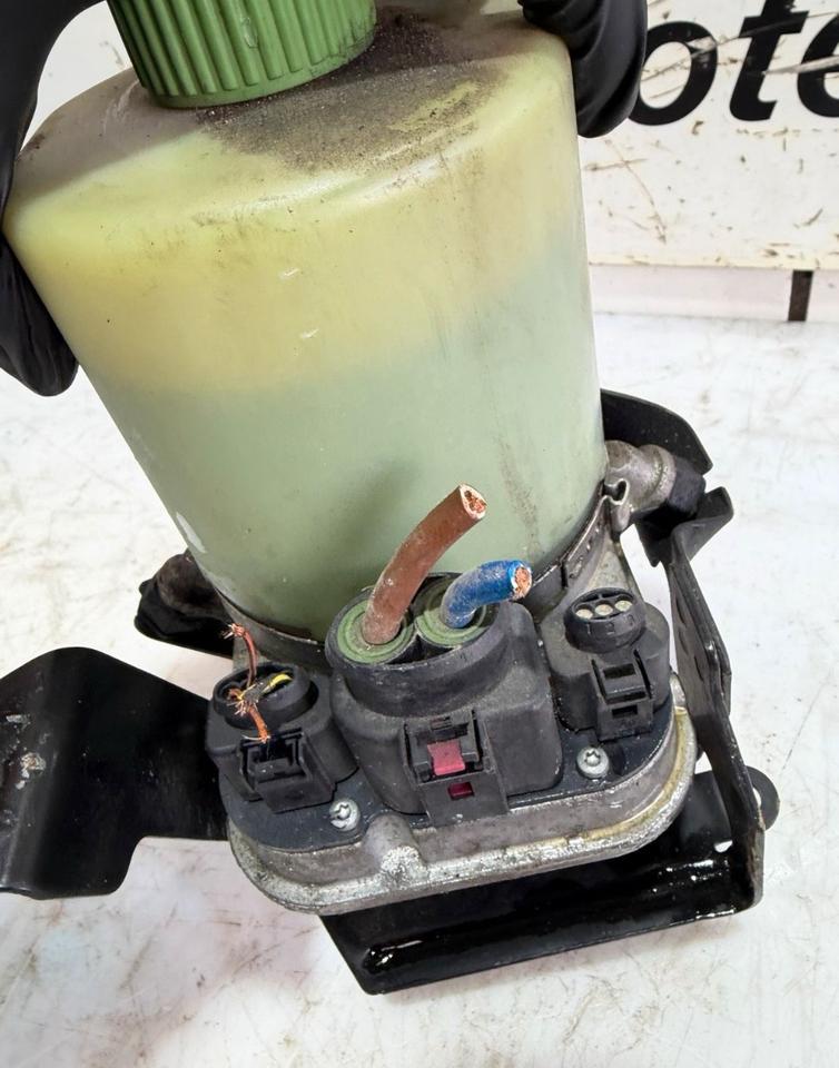 VW Polo 6R 6C Servopumpe Hydraulikpumpe Lenkung 6R0423156C – Bild 4