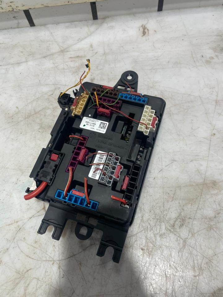 BMW 3er F30 F31 Sicherungskasten Stromverteiler 9228158 – Bild 6