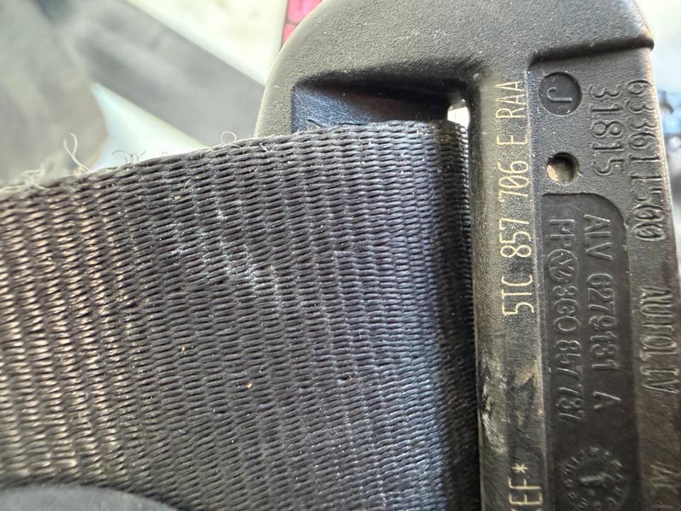 VW Touran 5T1 Sicherheitsgurt Gurt Vorne 5TC857705E 5TC857706E – Bild 16