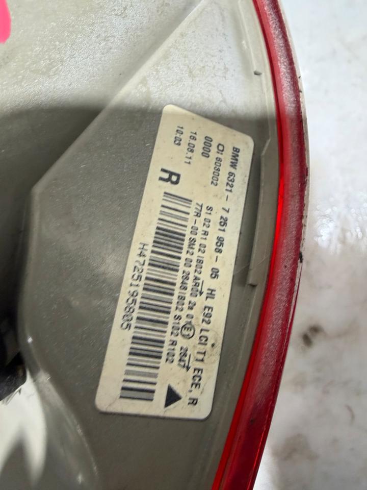 BMW 3er E92 LCI Heckleuchte Rückleuchte Hinten Rechts Links – Bild 9