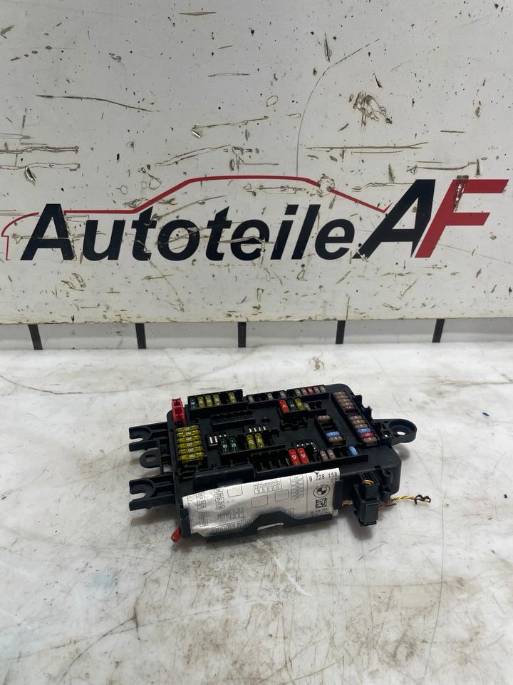 BMW 3er F30 F31 Sicherungskasten Stromverteiler 9228158