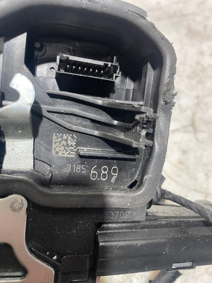 BMW 7er F01 F02 Türschloss Softclose Zuziehhilfe 7185688 7185689 – Bild 6