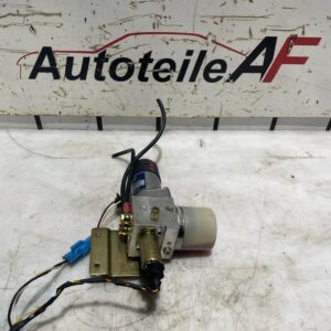 BMW 7er E65 E66 Zuziehhilfe Heckklappe Hydraulikpumpe 7015009