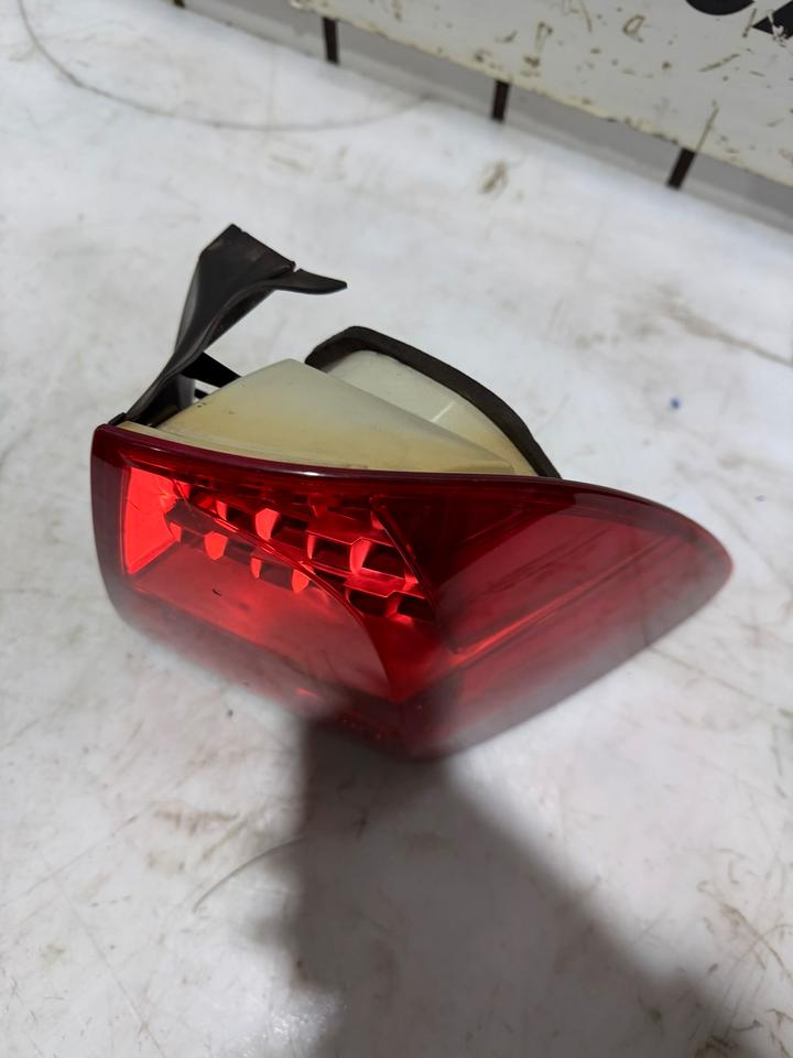 BMW 3er E91 LCI Facelift LED Heckleuchte Rückleuchte Hinten – Bild 5