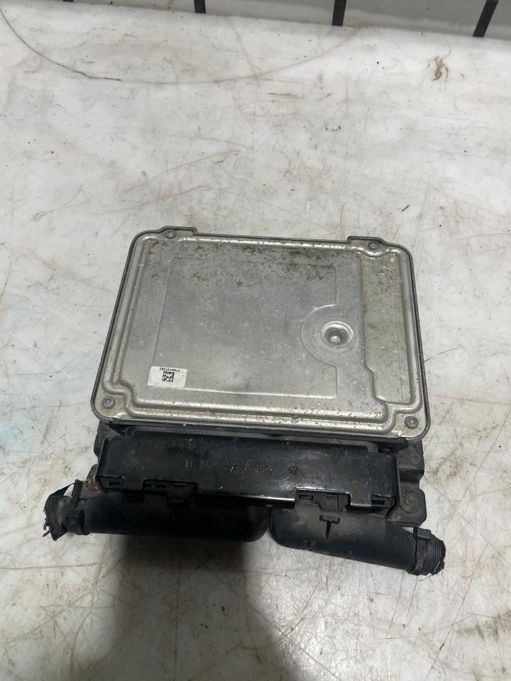 Audi Q3 8U Motorsteuergerät Steuergerät 8U0907115K – Bild 4