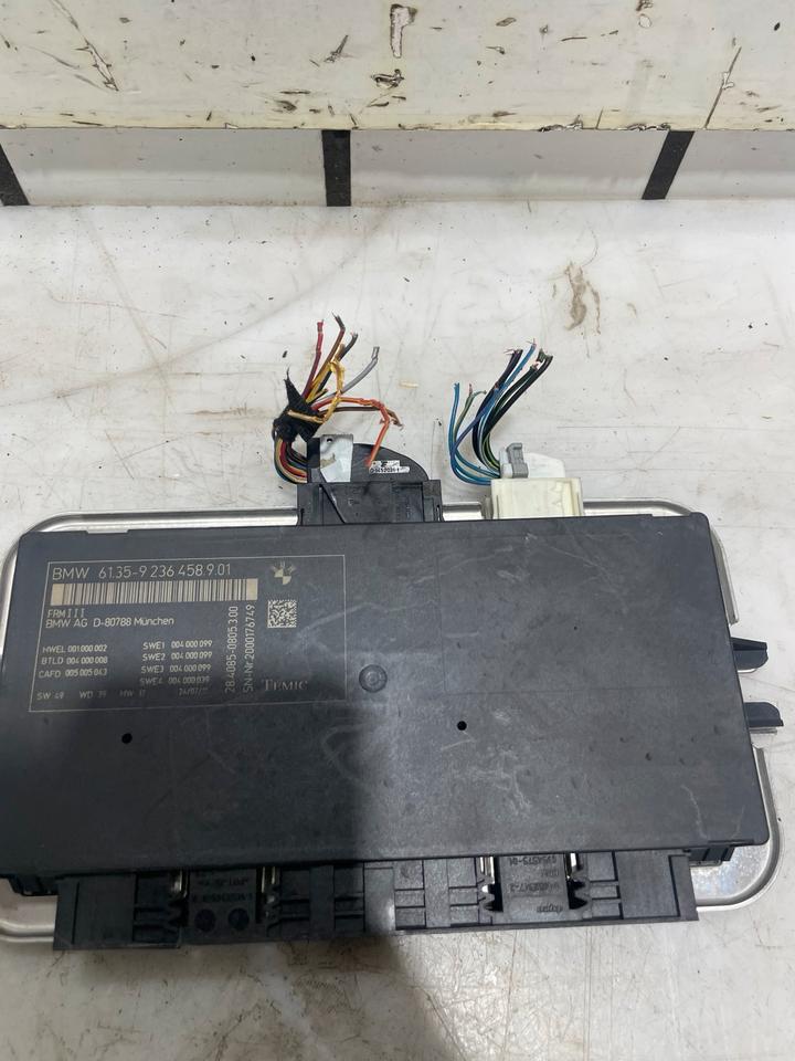 BMW 5er F10 F11 Steuergerät Fußraum Modul 9236458 – Bild 2