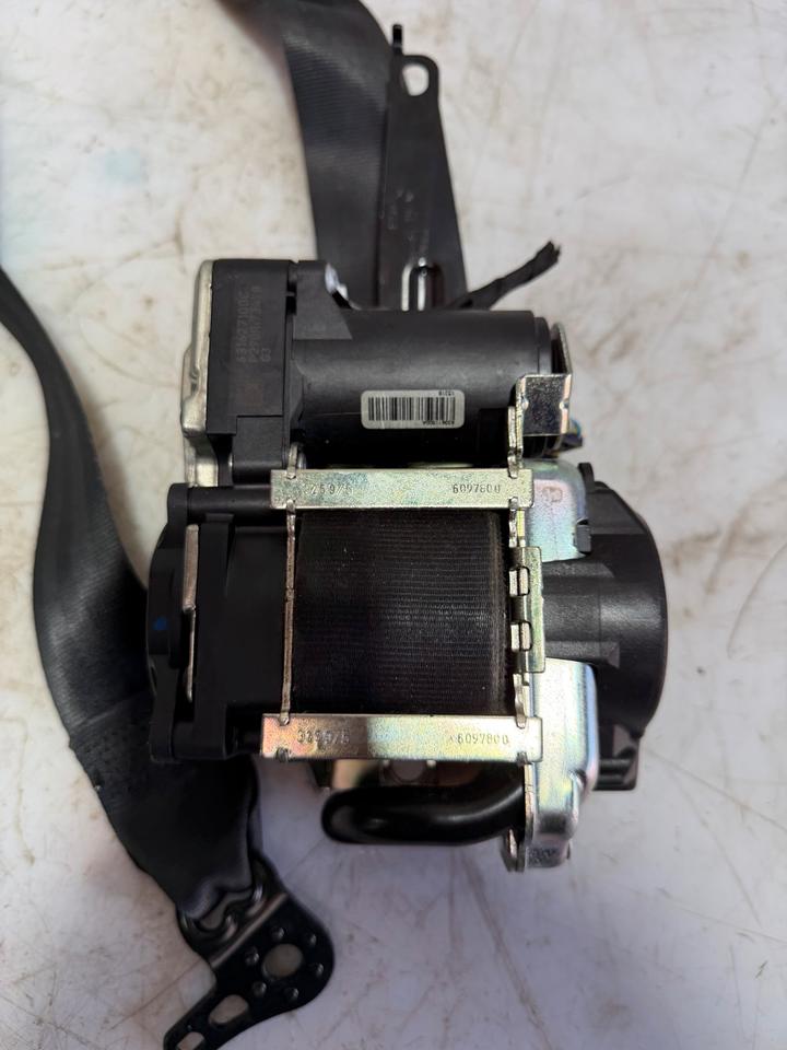 VW Touran 5T1 Sicherheitsgurt Gurt Vorne 5TC857705E 5TC857706E – Bild 11