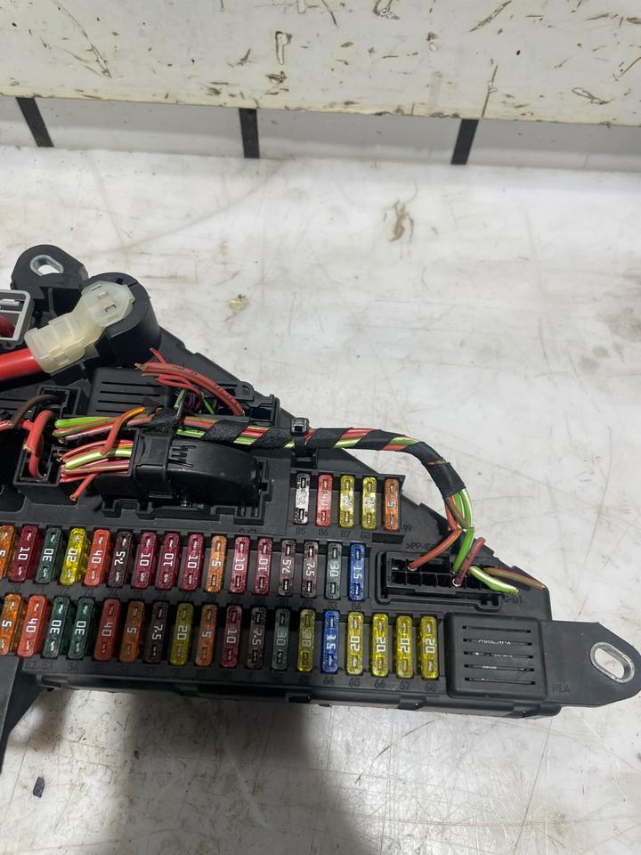 BMW 5er E60 E61 Sicherungskasten Steuergerät 8138830 – Bild 4