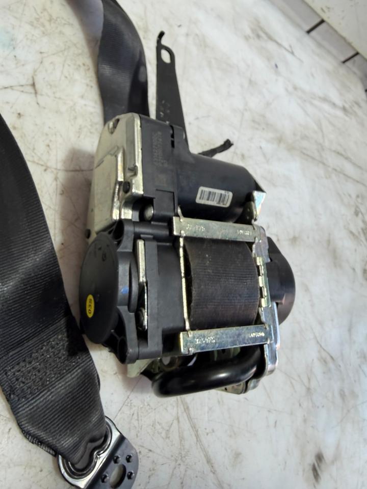 VW Touran 5T1 Sicherheitsgurt Gurt Vorne 5TC857705E 5TC857706E – Bild 13