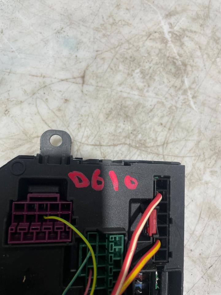 BMW 5er F10 F11 Sicherungskasten Stromverteiler 9267980 – Bild 5