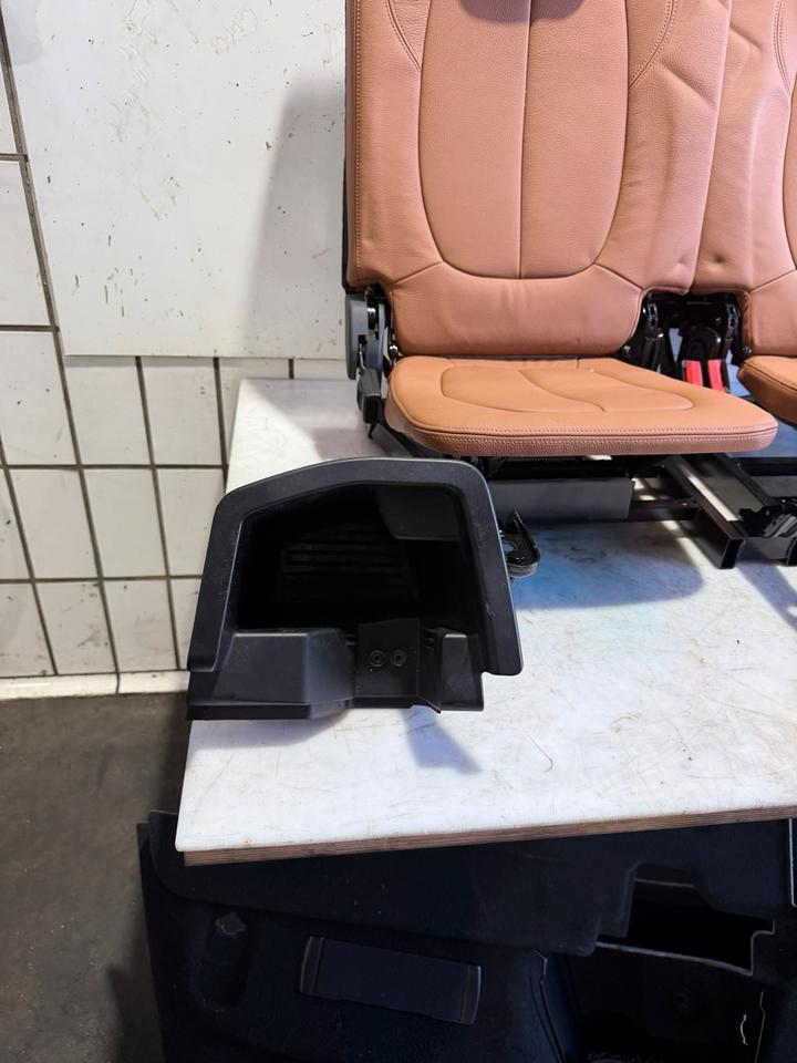 BMW 2er F46 Gran Tourer Sitze Ledersitze Sitzausstattung Hinten – Bild 11